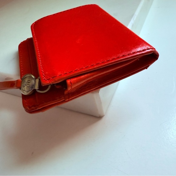 NWOT Hobo International Gorgeous Red Leather Women's Wallet - Picture 3 of 7